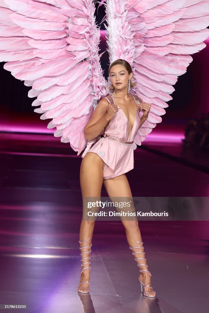 Victoria's Secret Fashion Show 2024