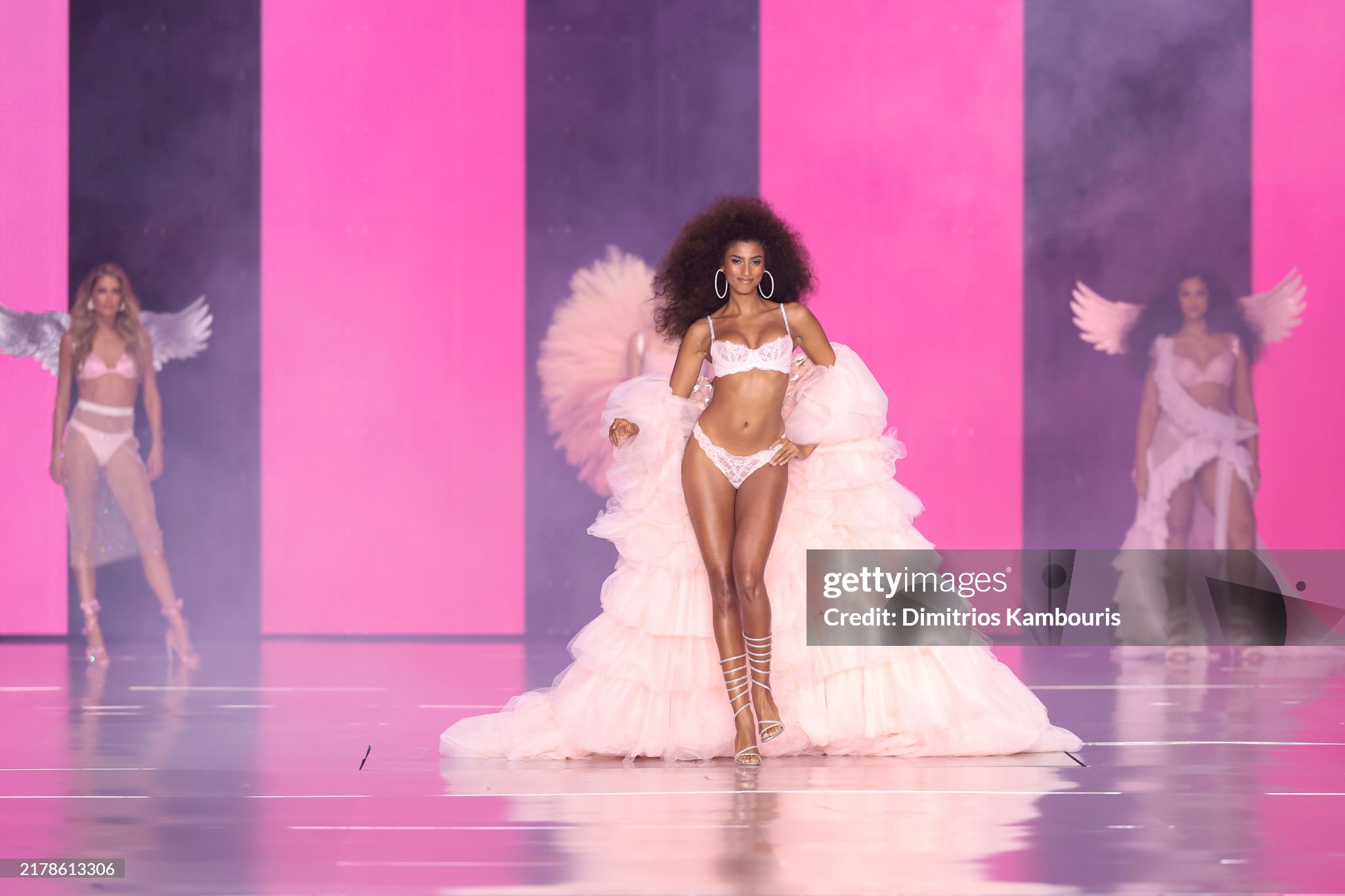 victorias-secret-fashion-show-2024.jpg