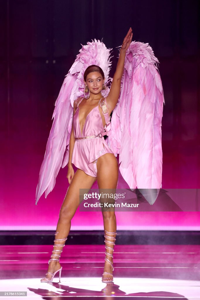 Victoria's Secret Fashion Show 2024