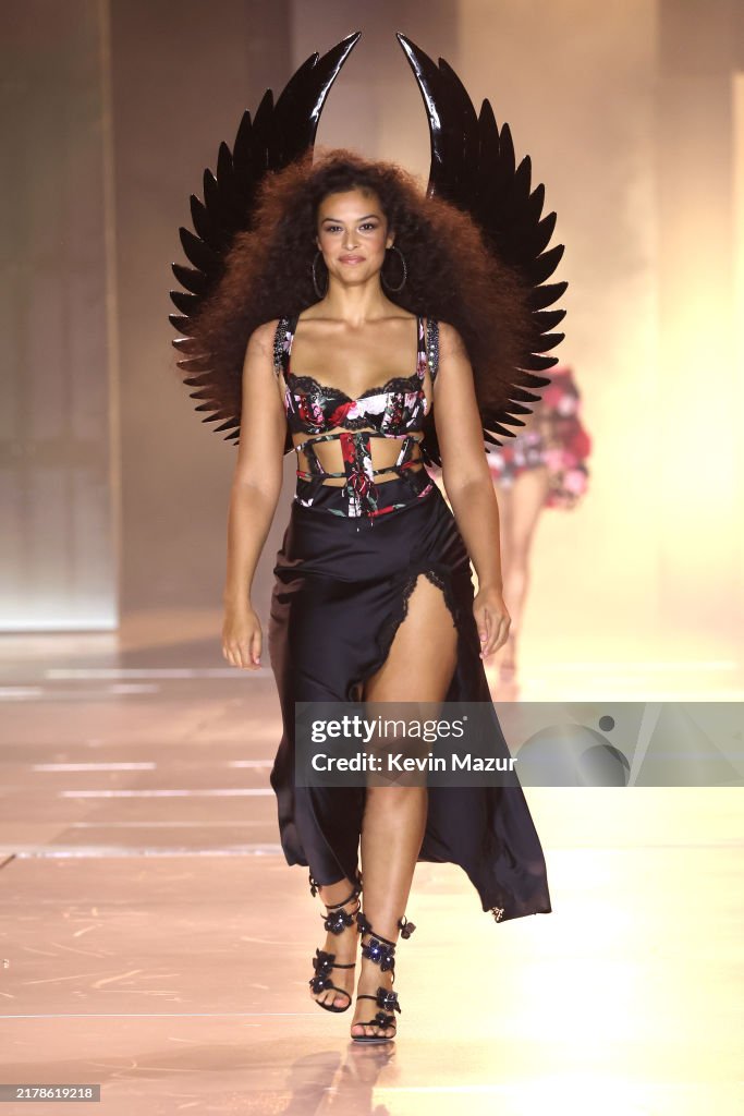 Victoria's Secret Fashion Show 2024