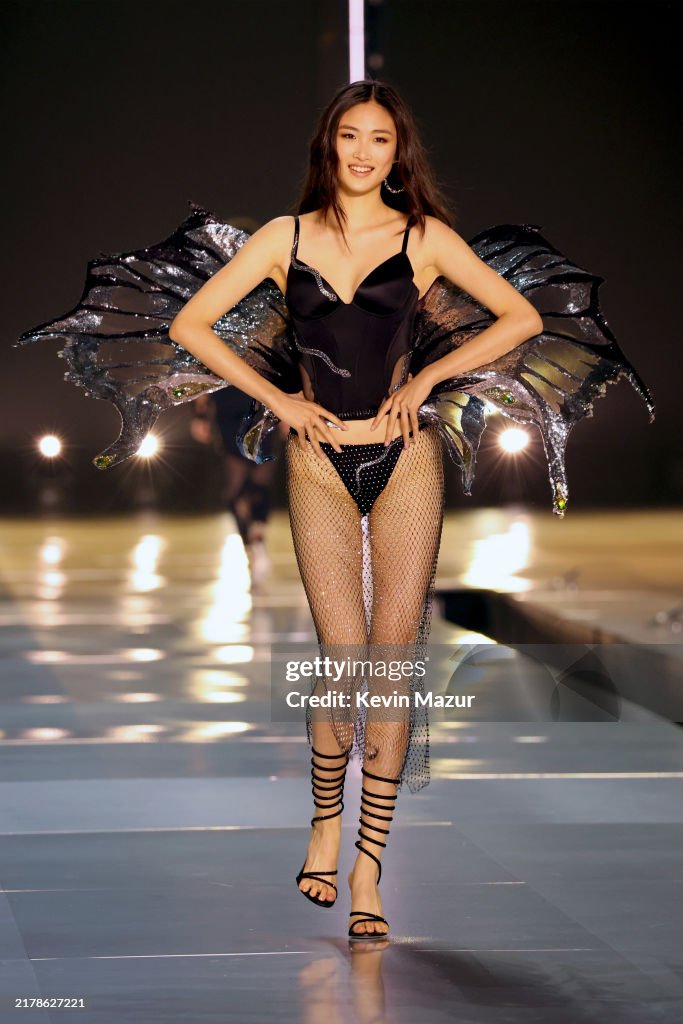Victoria's Secret Fashion Show 2024