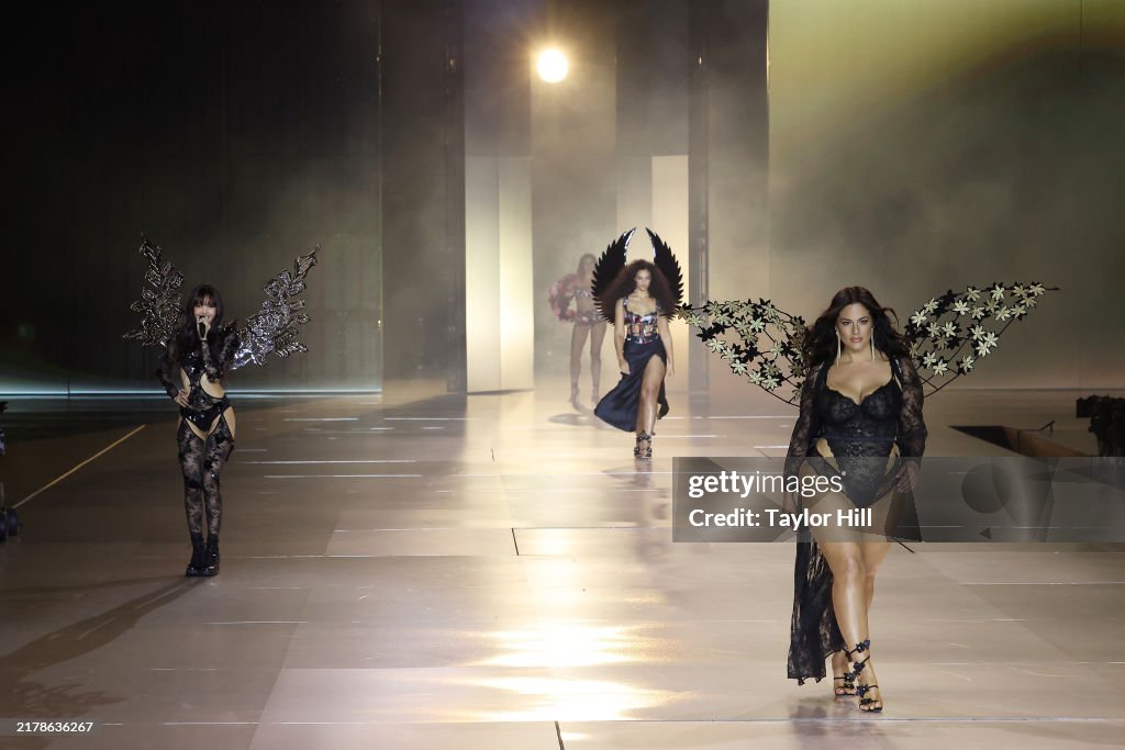 Victoria's Secret Fashion Show 2024