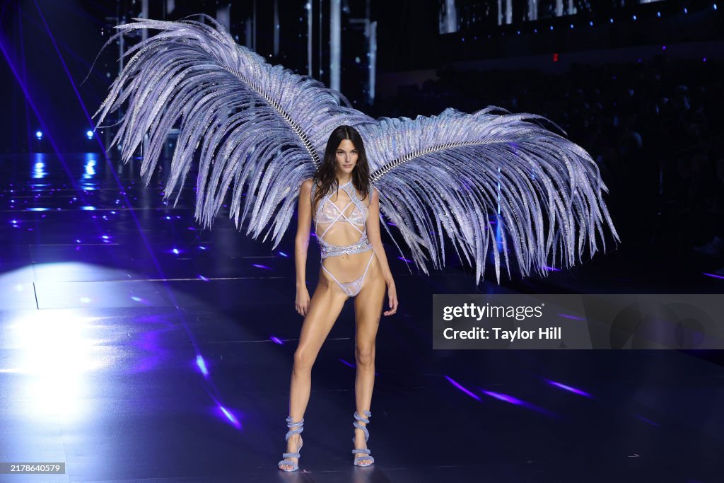 Victoria's Secret Fashion Show 2024