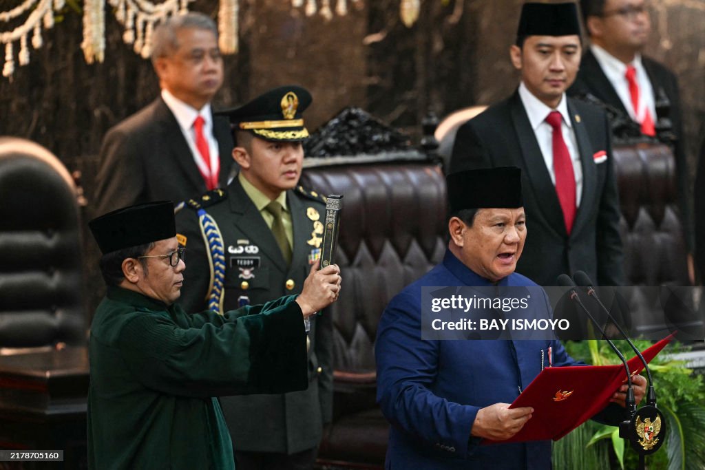 TOPSHOT-INDONESIA-POLITICS-INAUGURATION