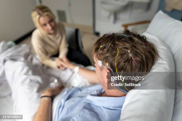 brain study in the hospital - epilepsy stock pictures, royalty-free photos & images