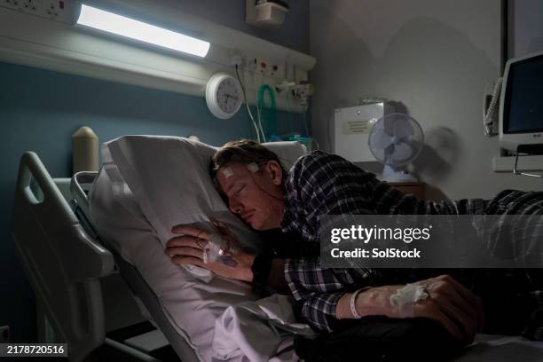sleeping during a brain study in hospital - electrode stock pictures, royalty-free photos & images