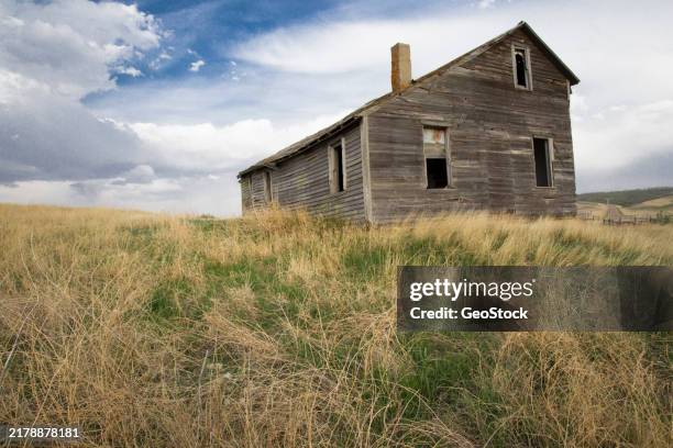 Empty Ranch 20 Simple Ranch House Stock Photos, High-Res Pictures, and Images ...