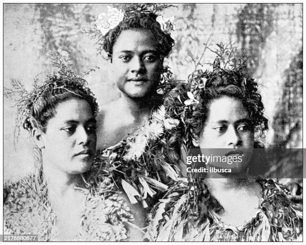 stockillustraties, clipart, cartoons en iconen met antique image: samoan natives - polynesische etniciteit
