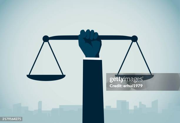 ilustraciones, imágenes clip art, dibujos animados e iconos de stock de igualdad - balanzas de la justicia