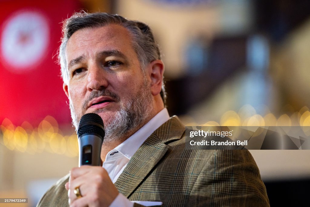 Senator Ted Cruz Campaigns For Reelection