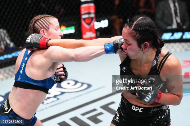 Alice Reed Ufc 420 Elise Reed Stock Photos, High-Res Pictures, and Images - Getty Images