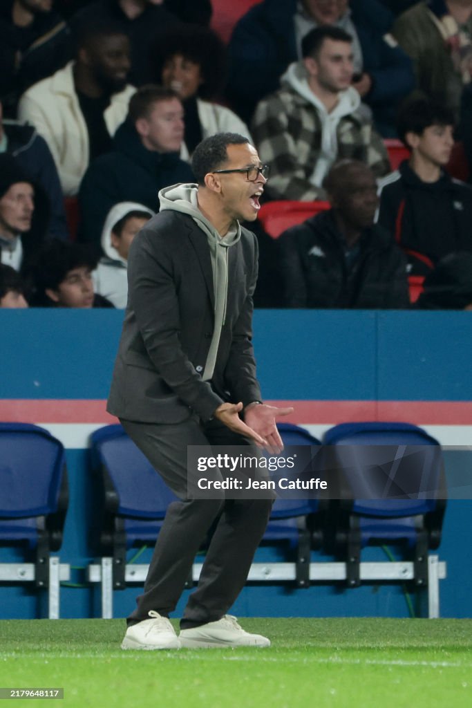 Paris Saint-Germain v RC Strasbourg Alsace - Ligue 1 McDonald's