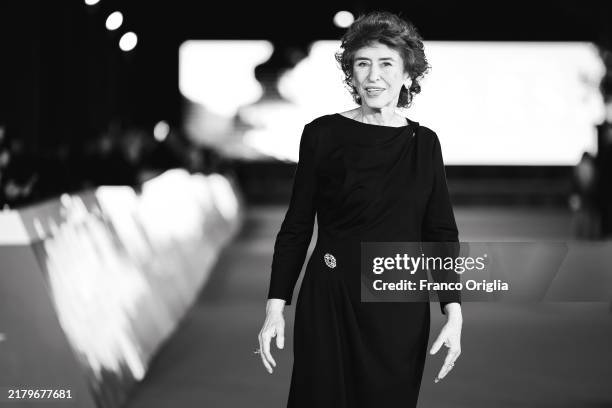 Azar Rome 589 Reading Lolita In Tehran Stock Photos, High-Res Pictures, and ...