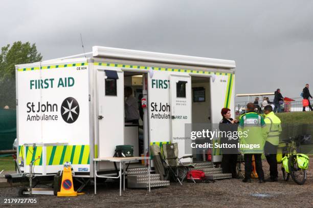 First Aid Rally Point 64,014 First Aid Stock Photos, High-Res Pictures, and Images - Getty Images
