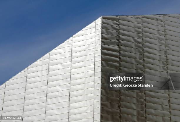 479 Reflective Cladding Stock Photos, High-Res Pictures, and Images ...