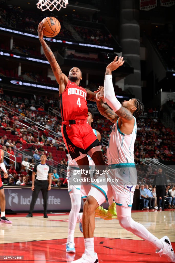 Hornets Rockets 2002 Jalen Green of the Houston Rockets shoots the ball during the game ...
