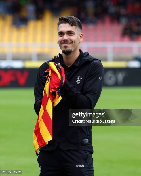 Joan Gonzalez of Lecce smiles prior the Serie A match between Lecce and Fiorentina at Stadio Via del Mare on October 20, 2024 in Lecce, Italy.