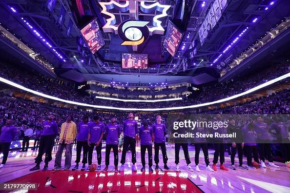 Large Raptor Fall Guy TORONTO, ON- OCTOBER 23 - The Toronto Raptors fall to the Cleveland ...