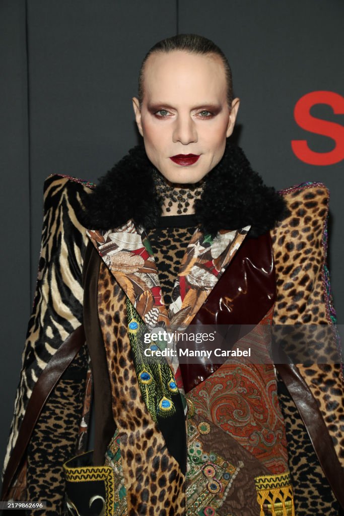 Jordan Roth Steve Roth Jordan Roth attends