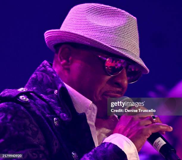 Skip Martin Singer 739 Skip Martin Photos & High Res Pictures - Getty Images
