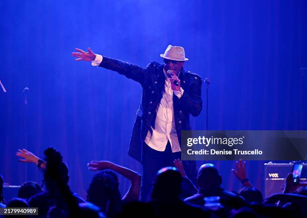 Skip Martin Singer 739 Skip Martin Photos & High Res Pictures - Getty Images