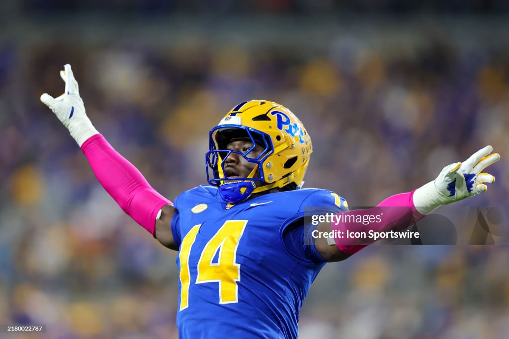 COLLEGE FOOTBALL: OCT 24 Syracuse at Pitt