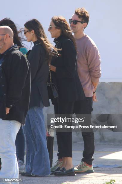Anna Ferrer Padilla and Paz Padilla at the exit of the cemetery, October 22 in Zahara de los Atunes.