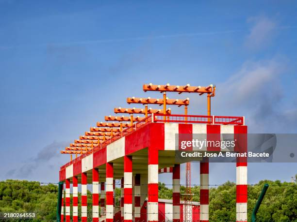 Terminal Approach Controllers 34 Terminal Radar Approach Control Center Stock Photos, High-Res ...