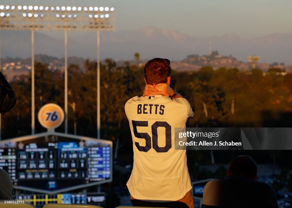Dodgers fans honor the life of the late Dodgers star Fernando Valenzuela at a memorial outside Dodger Stadium