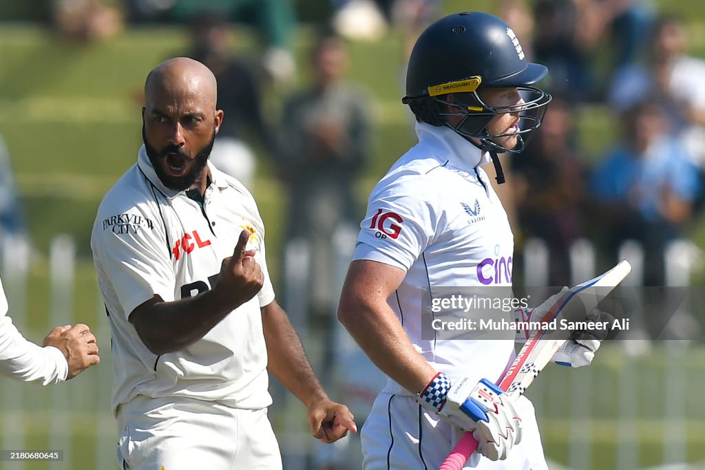 Pakistan v England - 3rd Test Match: Day One
