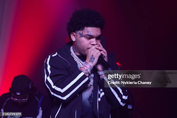 No Cap Rapper Concert 360 Nocap Stock Photos, High-Res Pictures, and Images - Getty Images
