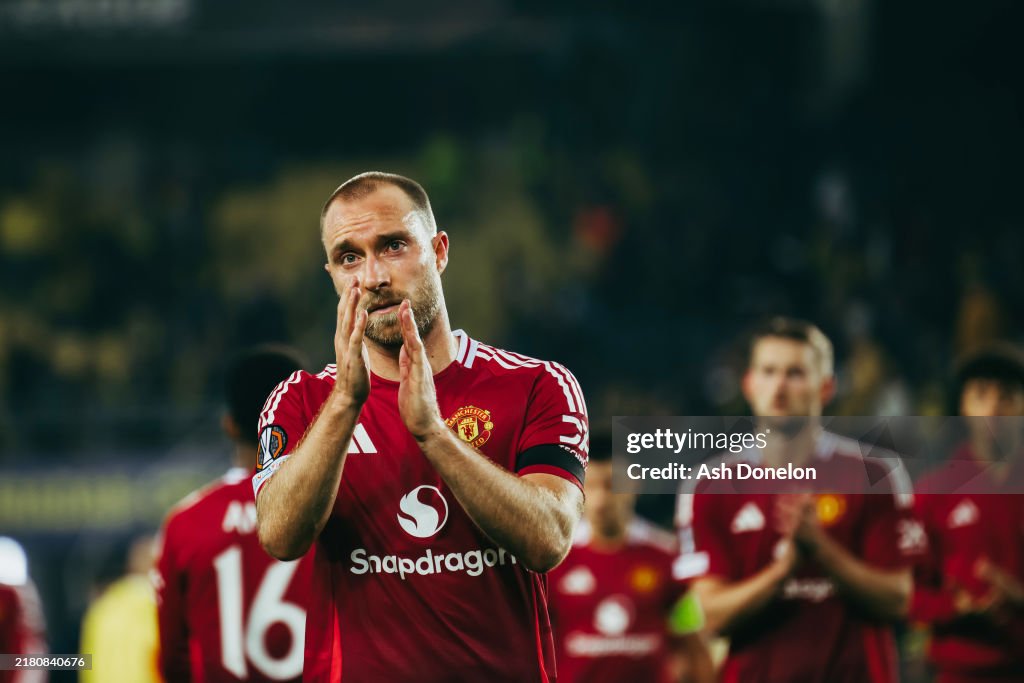 Fenerbahce SK v Manchester United - UEFA Europa League 2024/25 League Phase MD3