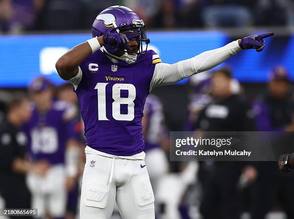 Minnesota Vikings v Los Angeles Rams Minnesota Vikings v Los Angeles Rams