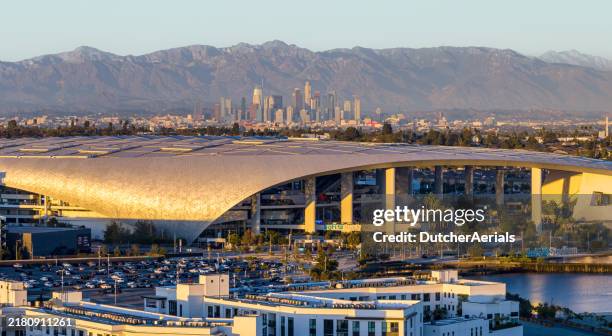 La Rams Arena 135,055 La Rams Stadium Stock Photos, High-Res Pictures, and Images ...