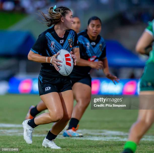 Talei 102 Talei Holmes Stock Photos, High-Res Pictures, and Images - Getty Images