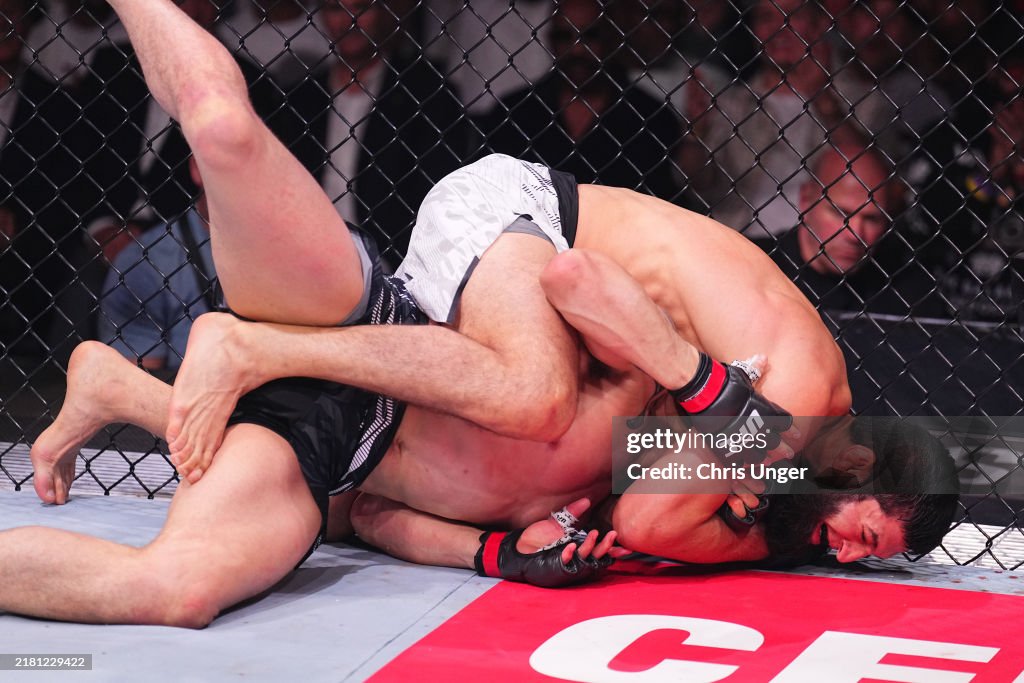 UFC 308: Whittaker v Chimaev