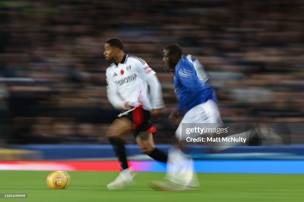 Everton FC v Fulham FC - Premier League
