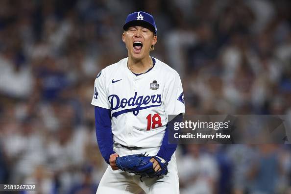 World Series - New York Yankees v Los Angeles Dodgers - Game 2 World Series - New York Yankees v Los Angeles Dodgers - Game 2