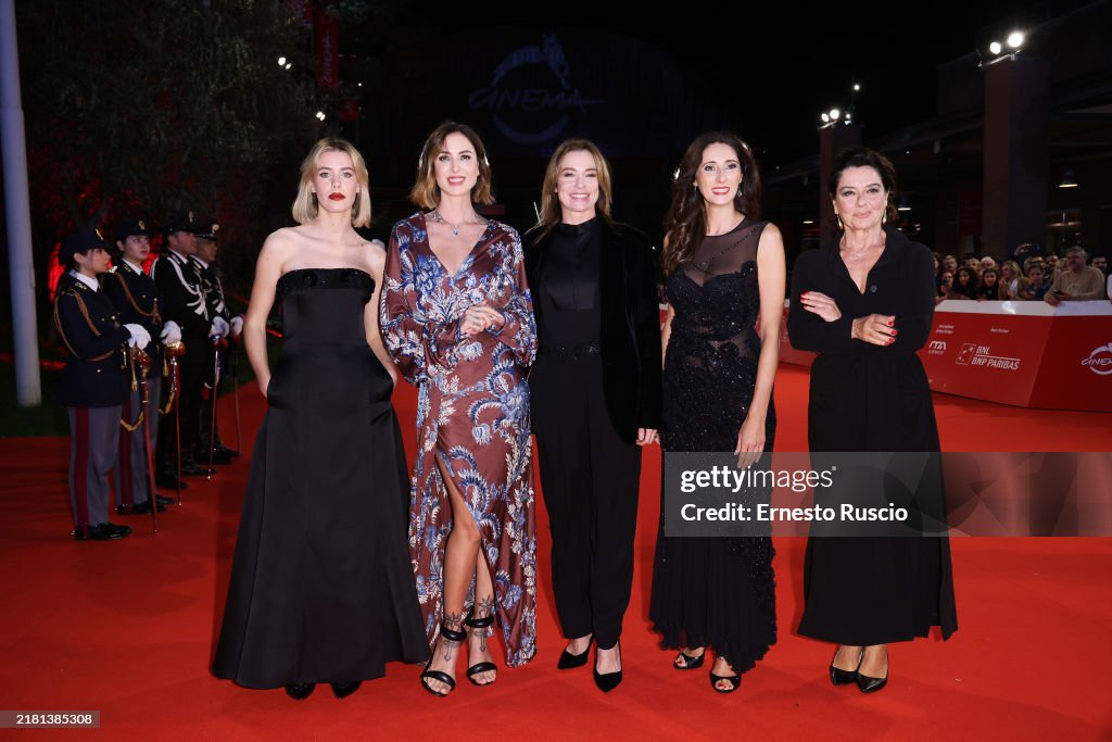 Cannes Gigi Hadid Vestito Rosso Abito Vestiti Da Red Carpet Online