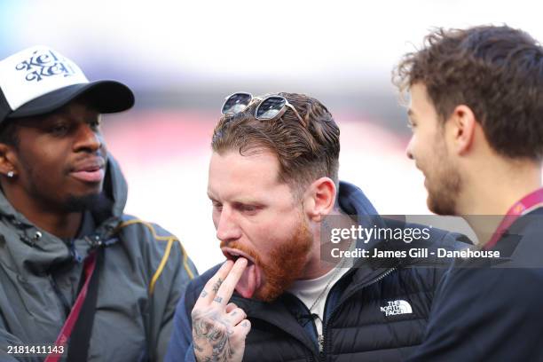 Behzinga 18 Ethan Behzinga Stock Photos, High-Res Pictures, and Images - Getty ...