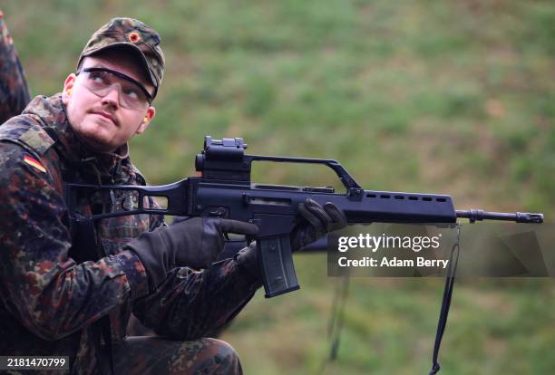 G39 Rifle 242 Heckler And Koch G36 Assault Rifle Stock Photos, High-Res Pictures ...
