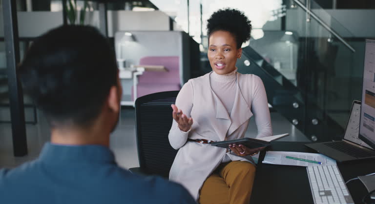 https://media.gettyimages.com/id/2181521839/video/computer-explaining-and-woman-with-notebook-desk-and-it-trainer-with-intern-software-and.jpg?b=1&s=640x640&k=20&c=ZOPgHiUMkAxPLlhkBbc-cJK9bQsL5YLHkNWZf2iBxxU=