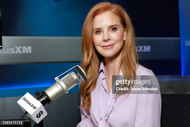 Sarah Jane Rafferty 3,126 Sarah Rafferty Photos & High Res Pictures - Getty Images