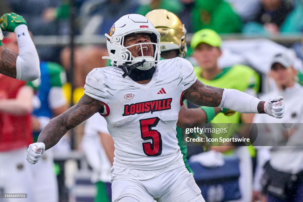 COLLEGE FOOTBALL: SEP 28 Louisville at Notre Dame