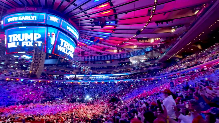 Red Rally Crowd 50,659 Rally Crowd Stock Videos, Footage, & 4K Video Clips - Getty Images