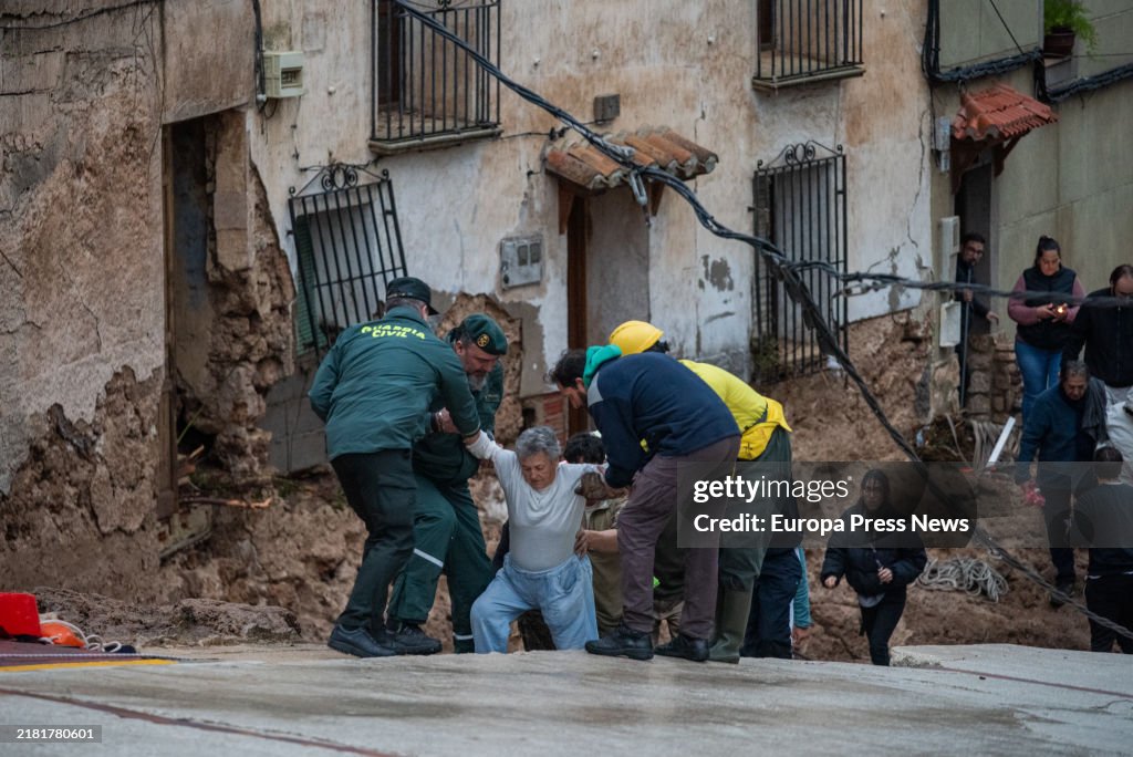 Thirty People Trapped In Letur (albacete) By The Floods