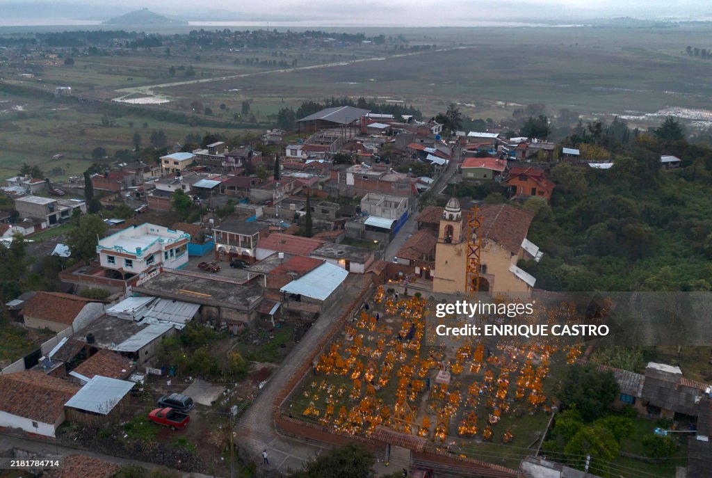 MEXICO-DAY OF THE DEAD-MICHOACAN