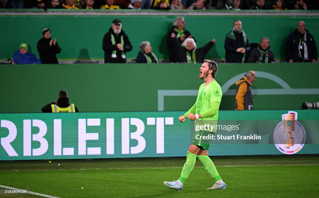 VfL Wolfsburg v Borussia Dortmund - DFB Cup: Round Two