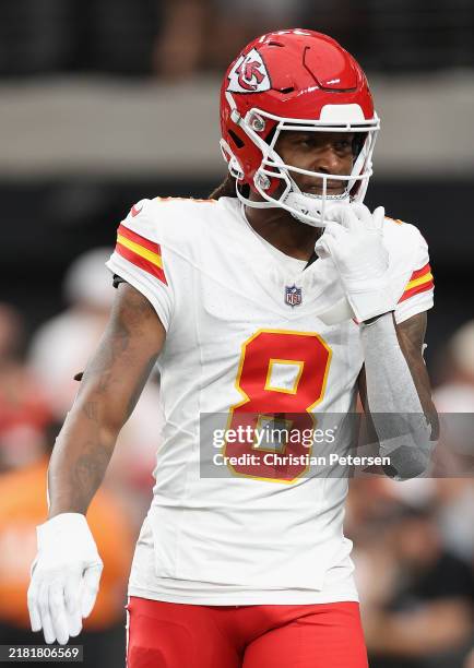 DeAndre Hopkins of the Kansas City Chiefs warms up during the NFL game against the Las Vegas Raiders at Allegiant Stadium on October 27, 2024 in Las...