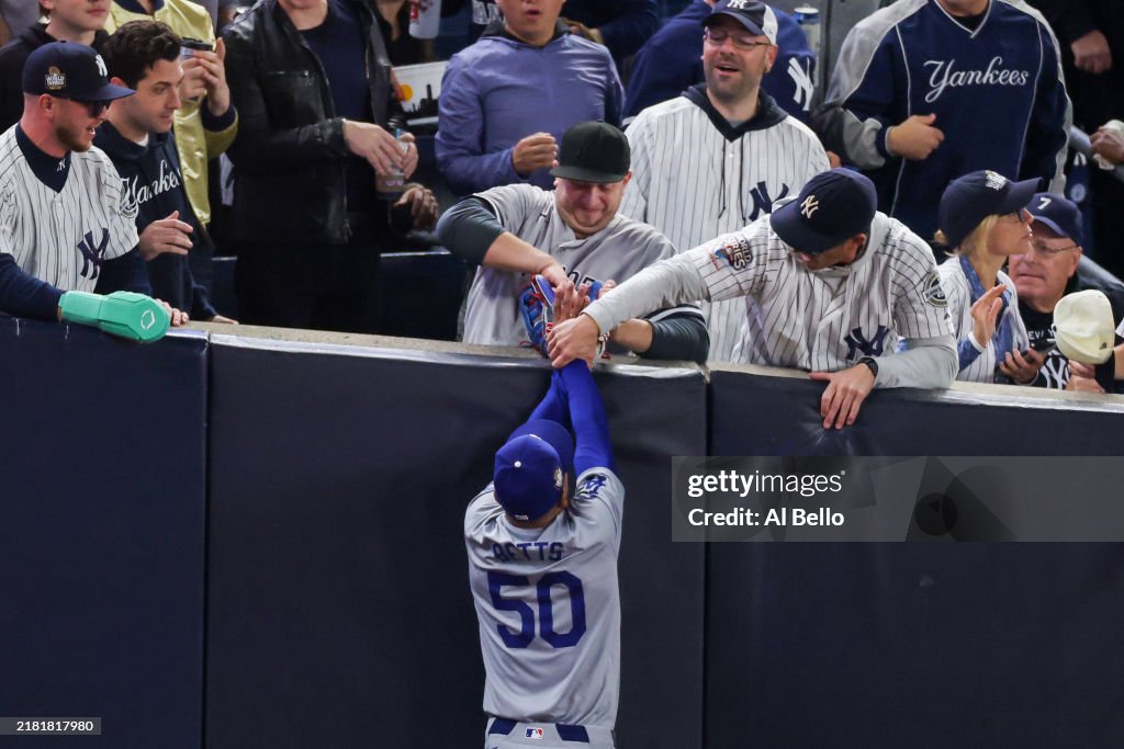 World Series - Los Angeles Dodgers v New York Yankees - Game 4